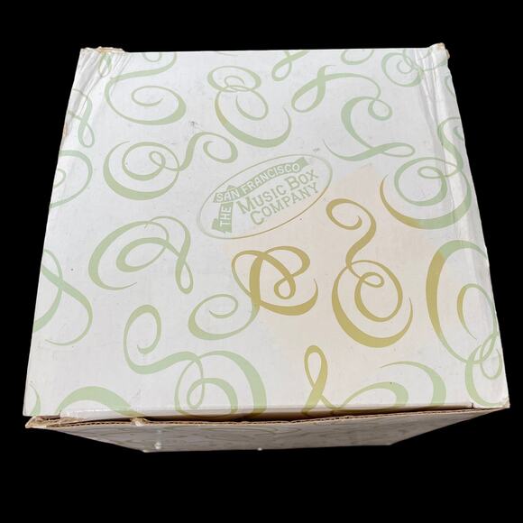 San Francisco Music Box Red Cardinal Water Globe Snow Once Upon A December Rare - Picture 12 of 14